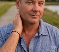 Cherche Femme discrète