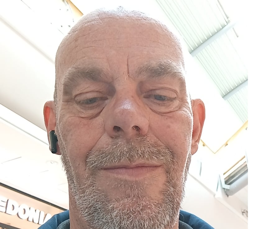 Mec bi cherche un homme femme qui veut me travestir