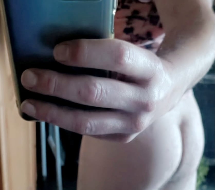 Gay Enines - Photos Vivastreet Comment j'aime vos bites? Dire(s) & dans mon cul