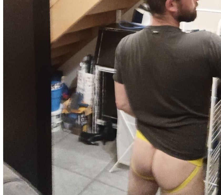 Toujours grave chaud au cul! Lequel de vous me rejoind?