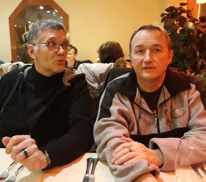 cherchon un voyeur ou un actif