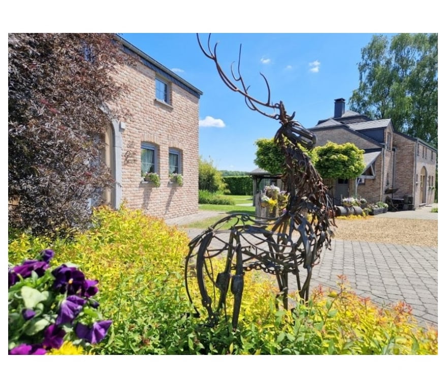 Annonce maison Baillamont - Photos Vivastreet Bievre : magnifique gite avec piscine sur 33a 53ca.