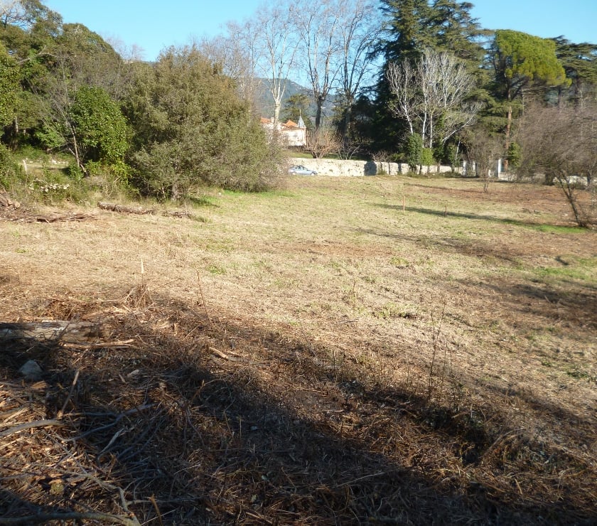 Terrains à vendre France - Photos Vivastreet GRAND TERRAIN CONSTRUCTIBLE ,cote d'azur
