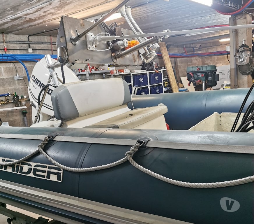 Bateaux à moteur Charleroi Marcinelle - Photos Vivastreet bateau semi rigide Bombard 550