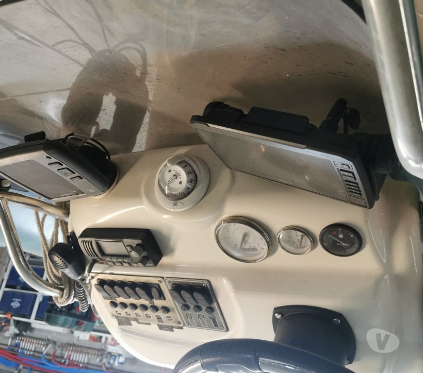 Bateaux à moteur Charleroi Marcinelle - Photos Vivastreet bateau semi rigide Bombard 550