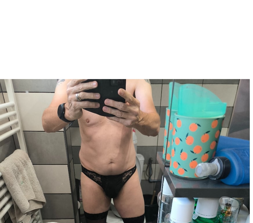 Gay Liège Liège-Centrum - Photos Vivastreet Cherche homme actif qui peut recevoir