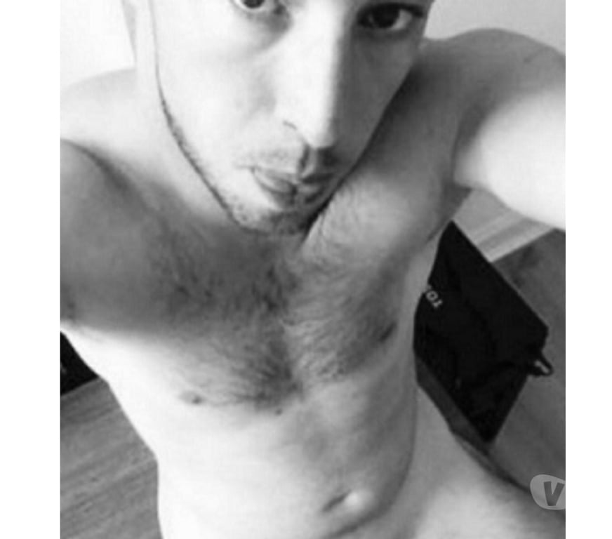 Gay Marche-en-Famenne - Photos Vivastreet Entièrement nu pour vous