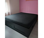 À vendre lit commode et matelas