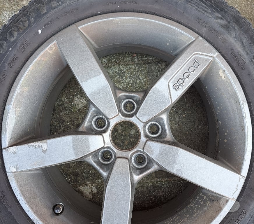Pièces et services auto Hélécine - Photos Vivastreet 4 Jantes Alu 16