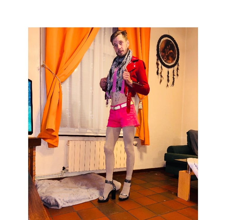 Gay - Photos Vivastreet Travesti dispo je recherche du sérieux