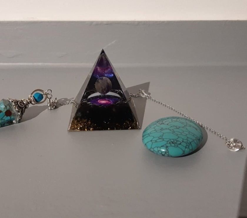 Horoscope - voyance Dinant-Centrum Dinant - Photos Vivastreet Pendule divinatoire pour une voyance fiable