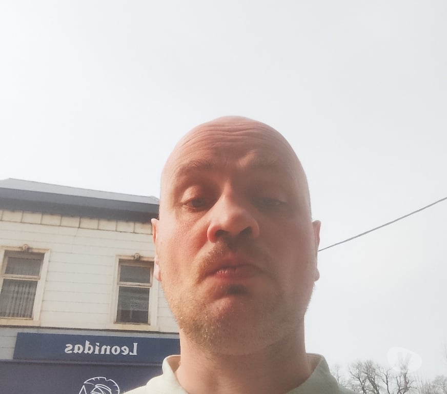 Hommes > Femmes La Louvière - Photos Vivastreet David sportif je recherche une relation sérieuse sincère