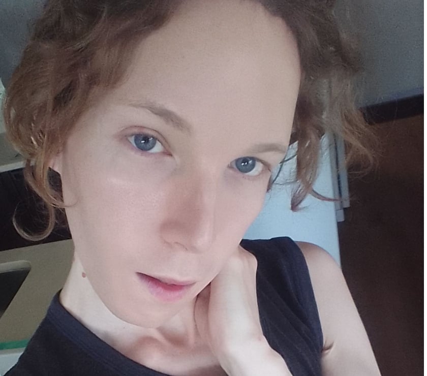 Escort Ostende - Photos Vivastreet Sexy jeune transgenre androgyne masseuse professionnelle