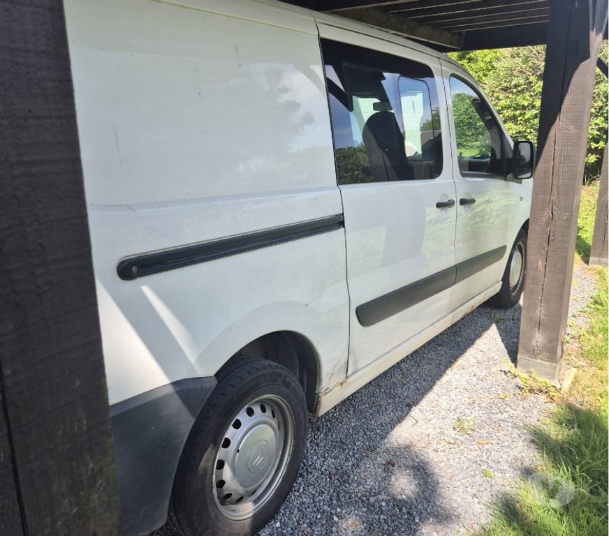Véhicules commerciaux & utilitaires d'occasion Jambes Erpent - Photos Vivastreet Fiat Scudo utilitaire