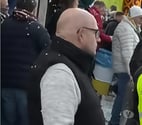 Cherche une femme qui aime la fellation et le cunni.