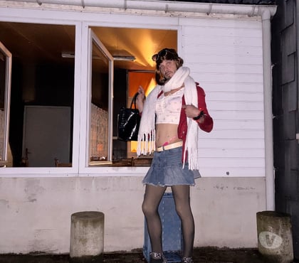 Rencontre gay Charleroi-Centrum Charleroi - Photos Vivastreet Travesti voudrait se faire prendre par plusieurs hommes