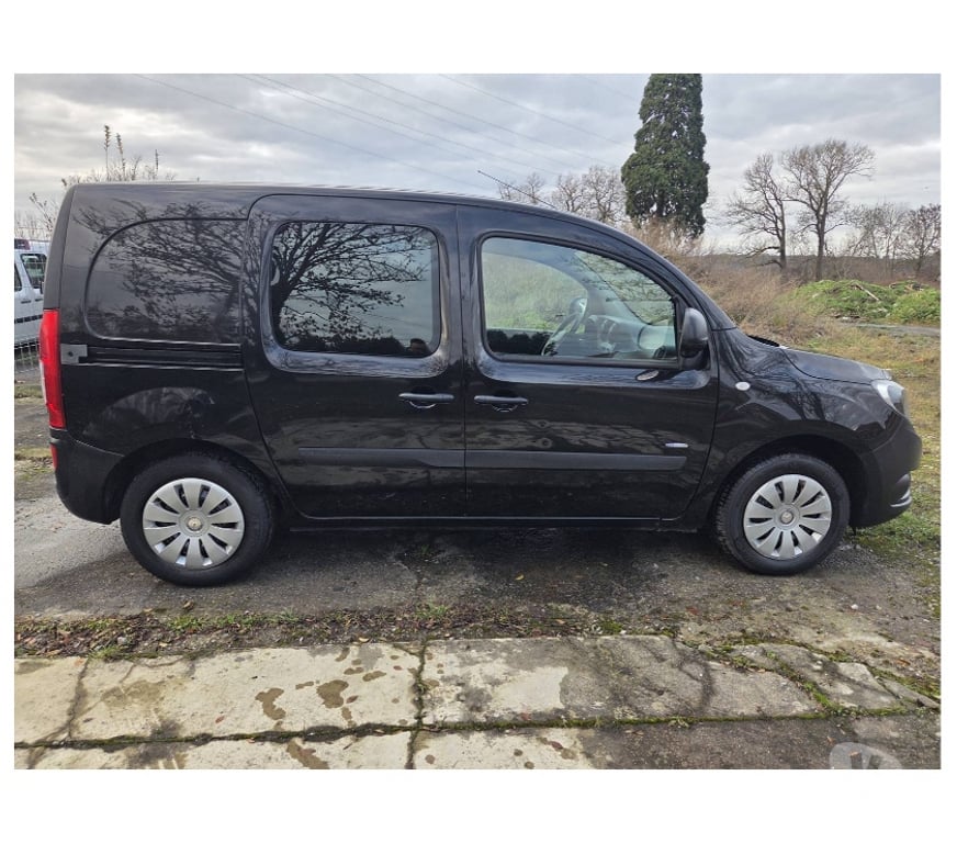 Véhicules commerciaux & utilitaires d'occasion Pont-de-Loup - Photos Vivastreet Mercedes Citan noir 92000km 1.5cdi 80cv 60kw euro6 Airco..