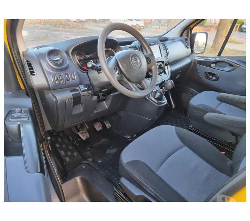 Véhicules commerciaux & utilitaires d'occasion Pont-de-Loup - Photos Vivastreet Opel Vivaro Maxi Double cabine 1.6cdti Biturbo 145cv Gps AC