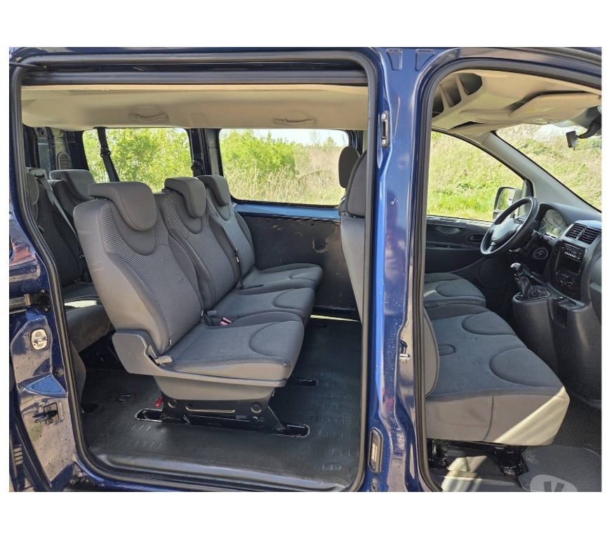 Véhicules commerciaux & utilitaires d'occasion Aiseau - Photos Vivastreet Peugeot Expert Tepee 9Places Minibus 2.0hdi 120cv 6v Airco