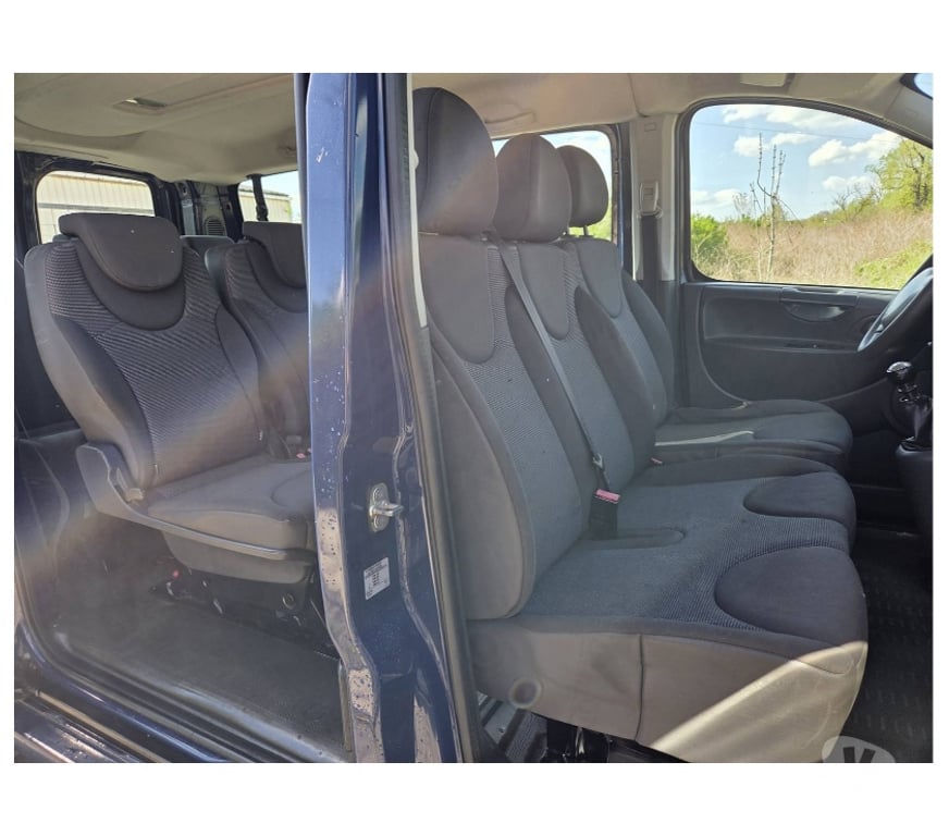 Véhicules commerciaux & utilitaires d'occasion Aiseau - Photos Vivastreet Peugeot Expert Tepee 9Places Minibus 2.0hdi 120cv 6v Airco