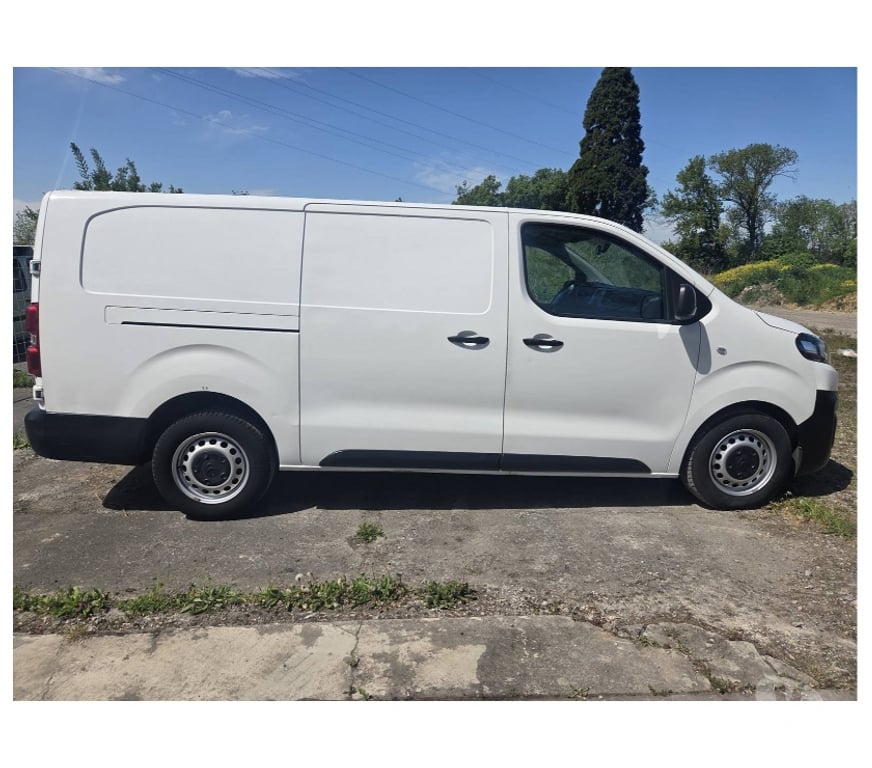 Véhicules commerciaux & utilitaires d'occasion Pont-de-Loup - Photos Vivastreet Citroën Jumpy Maxi 9 2021 1.5hdi 120cv 6v 88kw Airco Cruise