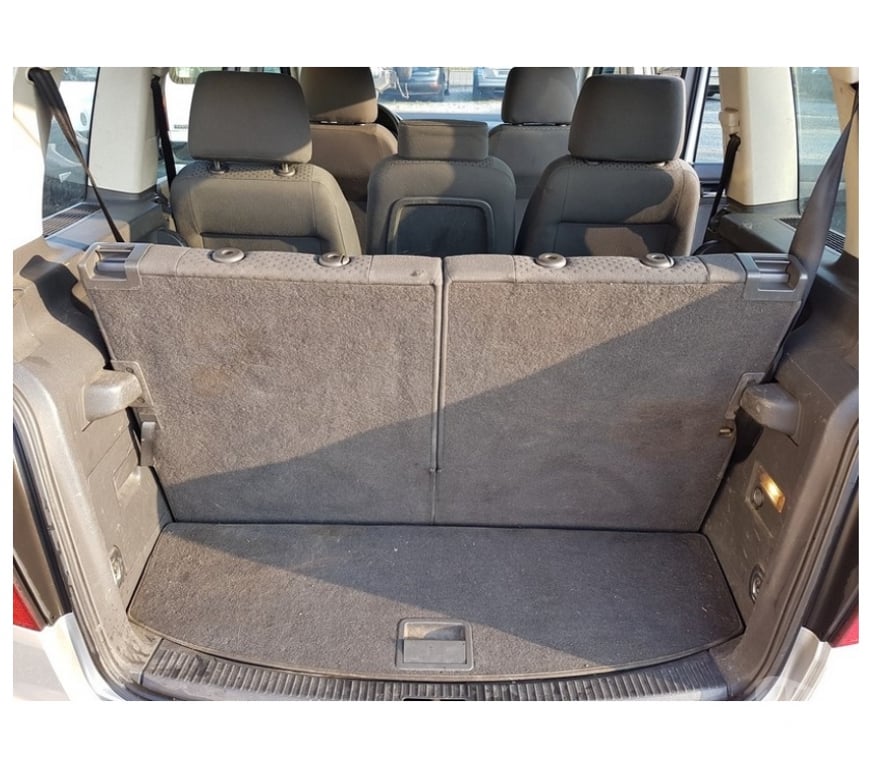 Voiture à vendre Pont-de-Loup - Photos Vivastreet Vw touran 7places 1.9tdi 105cv 7place airco problème moteur
