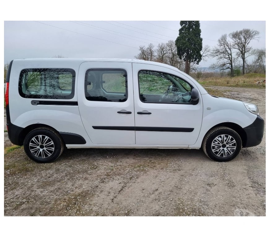 Véhicules commerciaux & utilitaires d'occasion Pont-de-Loup - Photos Vivastreet Renault Kangoo 6 2019 Double Cabine 108127KM 1.5dci 90cv