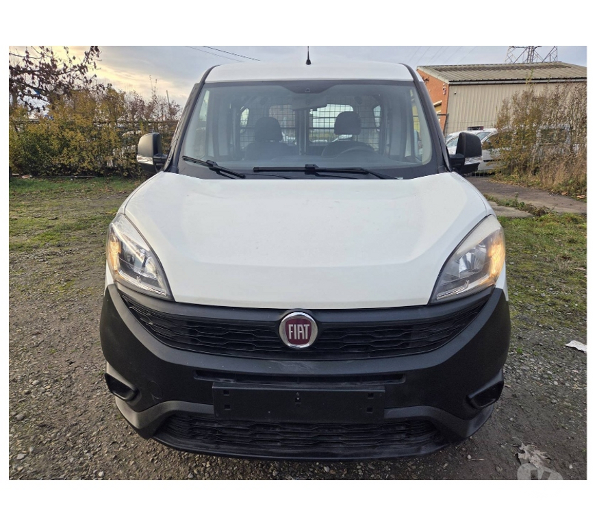 Véhicules commerciaux & utilitaires d'occasion Pont-de-Loup - Photos Vivastreet Fiat Doblo L2 long châssis 7 2017 Euro6 1.3jtd 95cv 98585KM