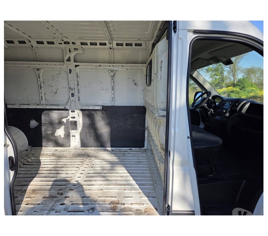 Véhicules commerciaux & utilitaires d'occasion Pont-de-Loup - Photos Vivastreet Citroen Jumper L3h2 2016 2.2hdi 130cv 6vitesses Gps Airco..