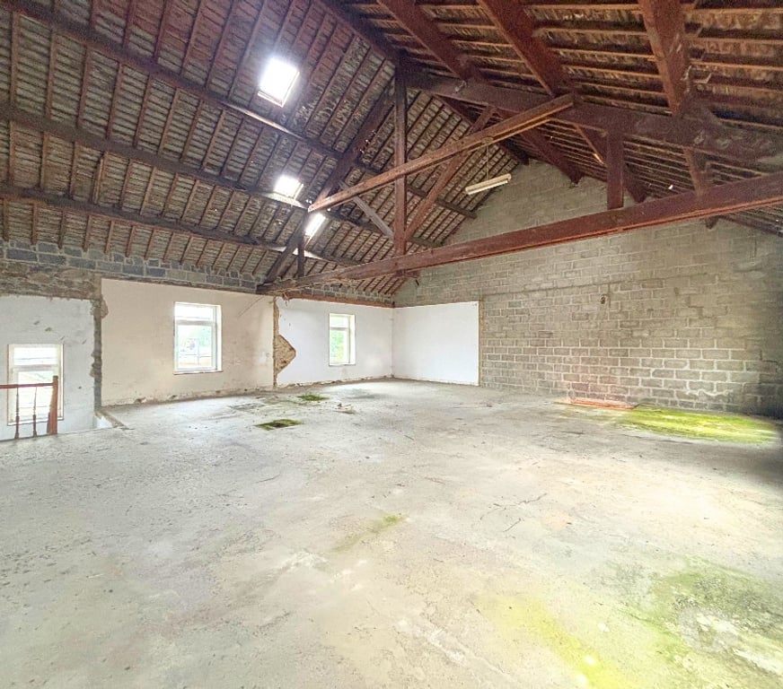 Immeuble à vendre Bertrix - Photos Vivastreet BERTRIX : Immeuble avec permis pour 4 appartements