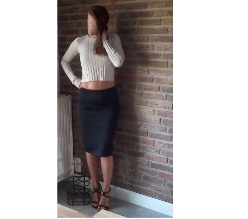exhib Wavre Wavre-Centrum - Photos Vivastreet Jeune couple cherche homme