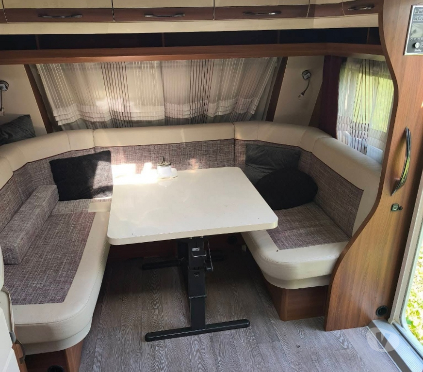 Caravane occasion Mettet Biesme - Photos Vivastreet Caravane Hobby 560 WFU