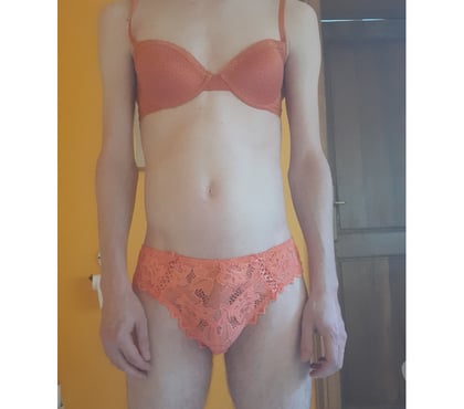 Gay Liège-Centrum Liège - Photos Vivastreet jh en sous-vetements feminins