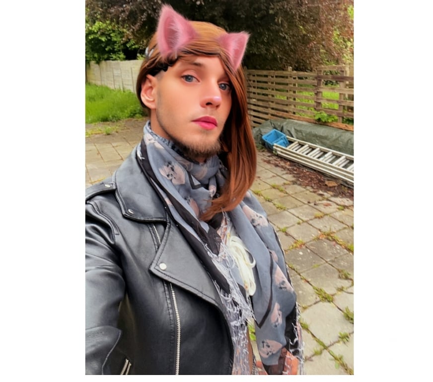 Gay Charleroi Charleroi-Centrum - Photos Vivastreet travesti cherche gangs bang