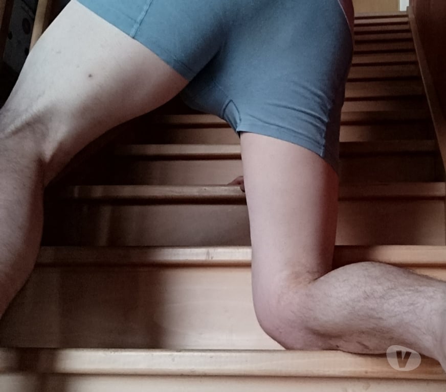 Gay Enines - Photos Vivastreet Porte ouverte! J'attends en mode levrette. Qui vient?