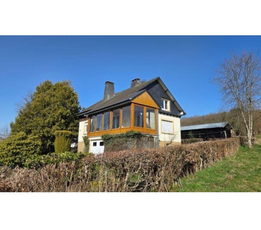 Annonce maison Gribômont - Photos Vivastreet Herbeumont : agréable maison avec jardin et garage, 3-4ch.