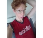  — Sexy jeune androgyne féminin masseur pro