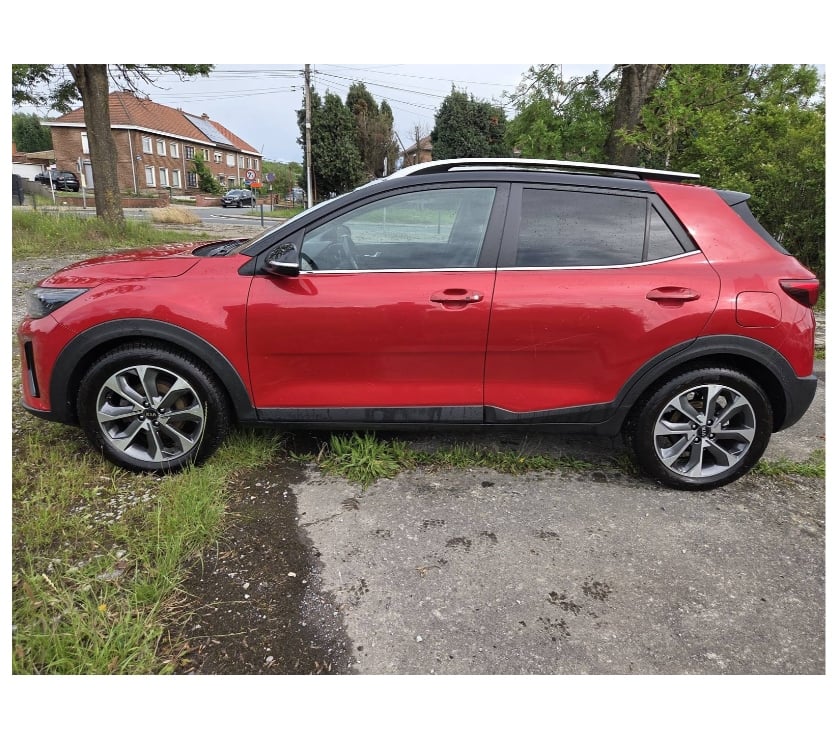 Voiture à vendre Pont-de-Loup - Photos Vivastreet Kia Stonic 2021 1.0i hybride 120cv boite auto Gps Ac jantes