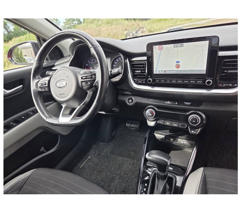 Voiture à vendre Pont-de-Loup - Photos Vivastreet Kia Stonic 2021 1.0i hybride 120cv boite auto Gps Ac jantes