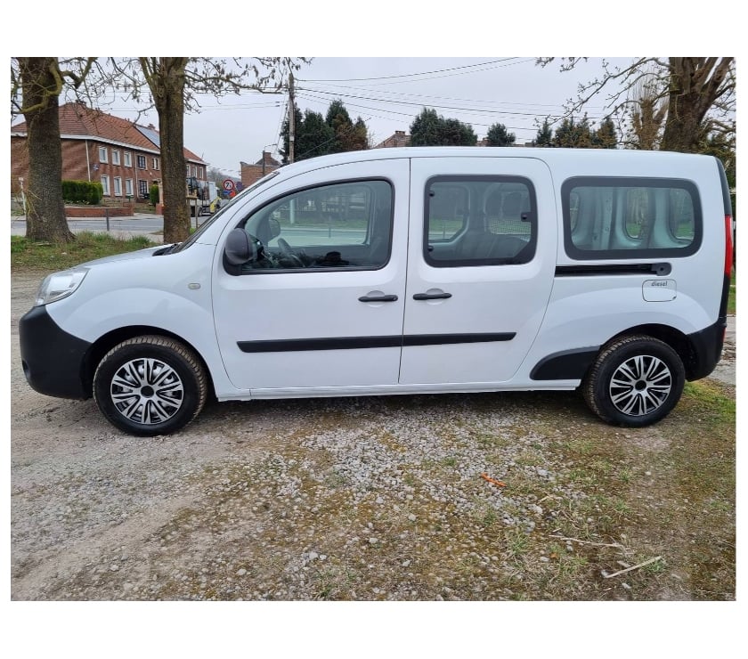 Véhicules commerciaux & utilitaires d'occasion Pont-de-Loup - Photos Vivastreet Renault Kangoo 6 2019 Double Cabine 108127KM 1.5dci 90cv