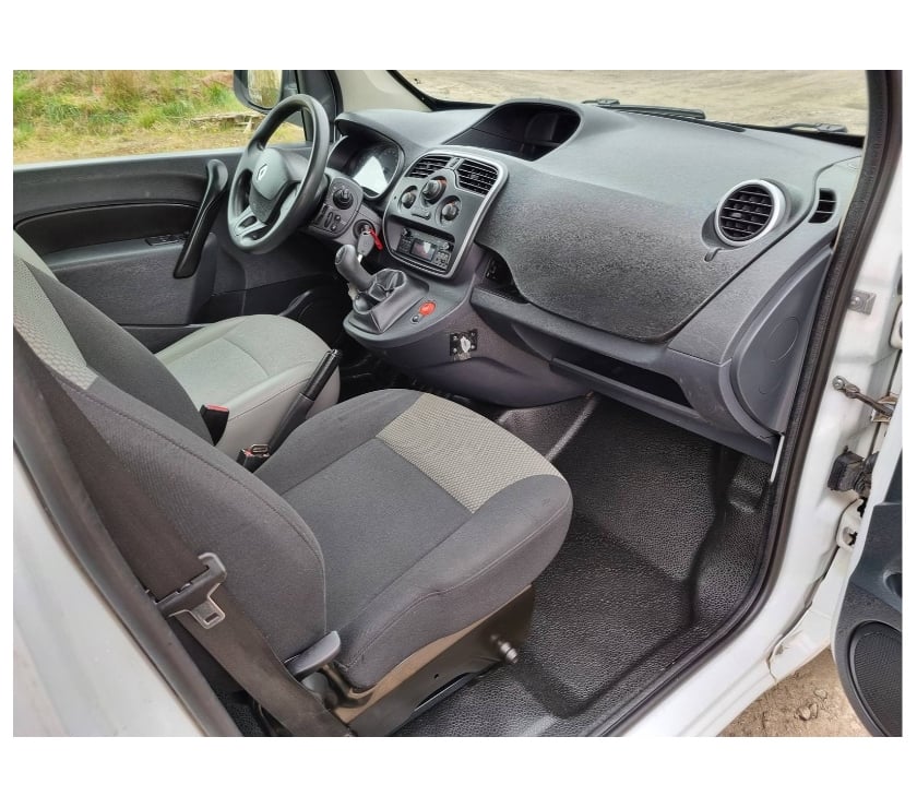 Véhicules commerciaux & utilitaires d'occasion Pont-de-Loup - Photos Vivastreet Renault Kangoo 6 2019 Double Cabine 108127KM 1.5dci 90cv