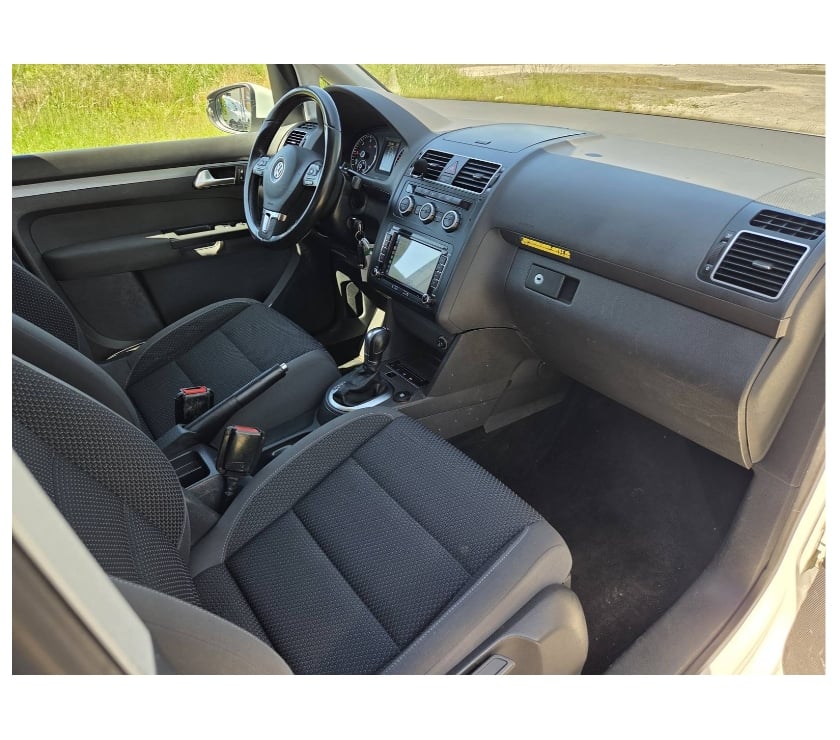 Voiture à vendre Pont-de-Loup - Photos Vivastreet Vw Touran 2.0tdi 140cv 103kw Boite auto Dsg Gps Airco Cruise