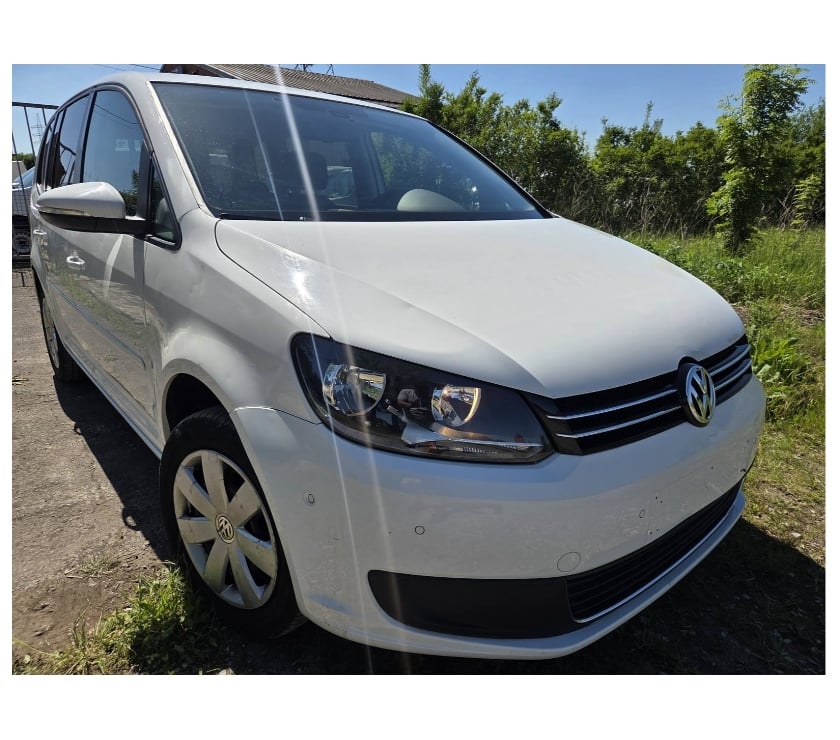 Voiture à vendre Pont-de-Loup - Photos Vivastreet Vw Touran 2.0tdi 140cv 103kw Boite auto Dsg Gps Airco Cruise