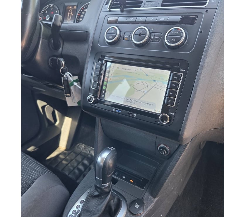Voiture à vendre Pont-de-Loup - Photos Vivastreet Vw Touran 2.0tdi 140cv 103kw Boite auto Dsg Gps Airco Cruise