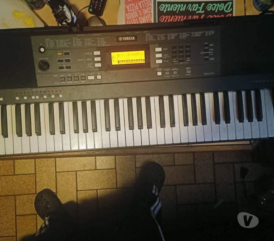 Instruments de musique Bernissart Blaton - Photos Vivastreet a vendre synthetiseur yamaha