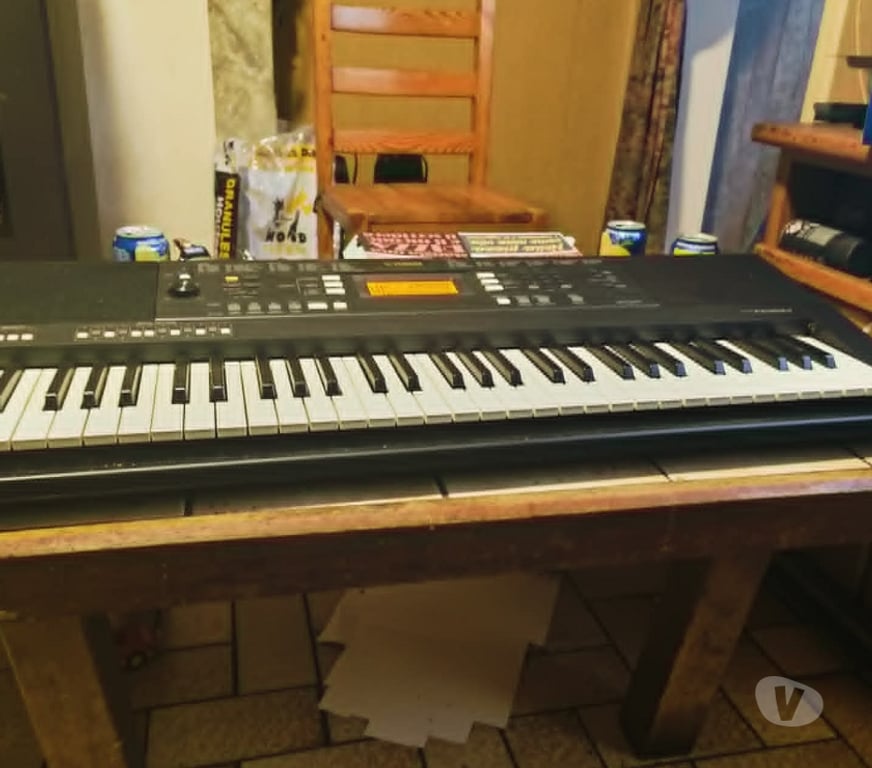 Instruments de musique Bernissart Blaton - Photos Vivastreet a vendre synthetiseur yamaha