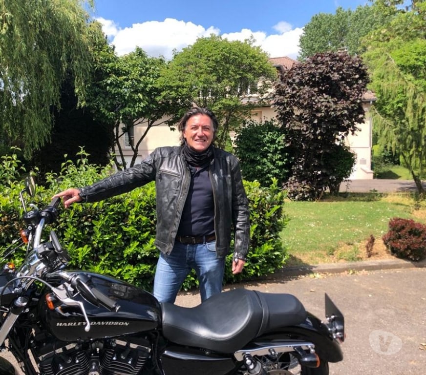 Escort Arlon Autelbas - Photos Vivastreet Escort boy pour ces dames
