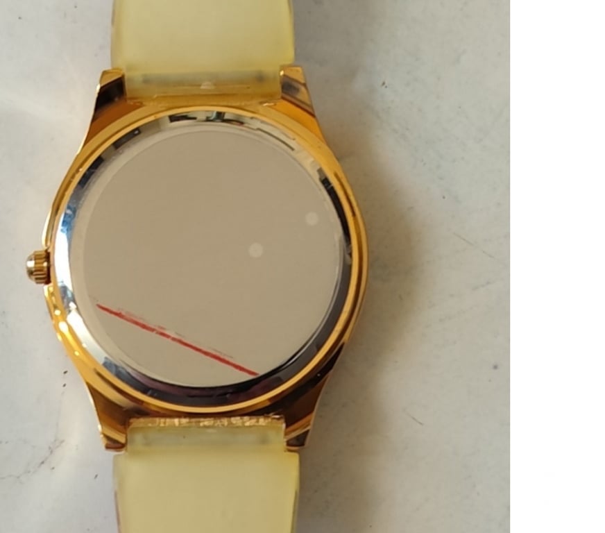 Montres occasion Saint-Gilles - Photos Vivastreet montre Michal Négrin