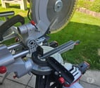  — Scie radiale 305mm sur table coulisse