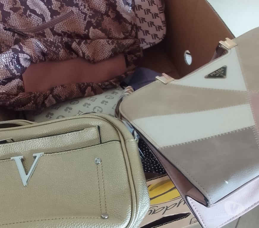 Accessoires & Bagagerie Anderlecht - Photos Vivastreet Lot de 45 sacs a main